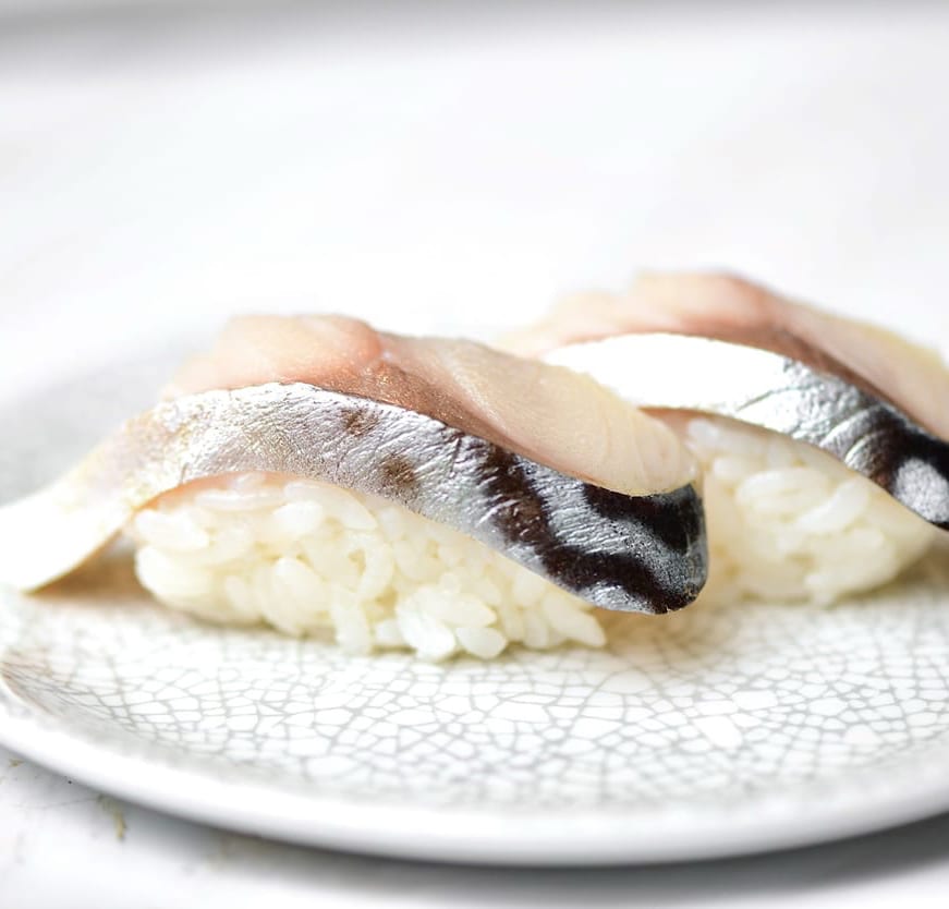 Su Mackerel Sushi.